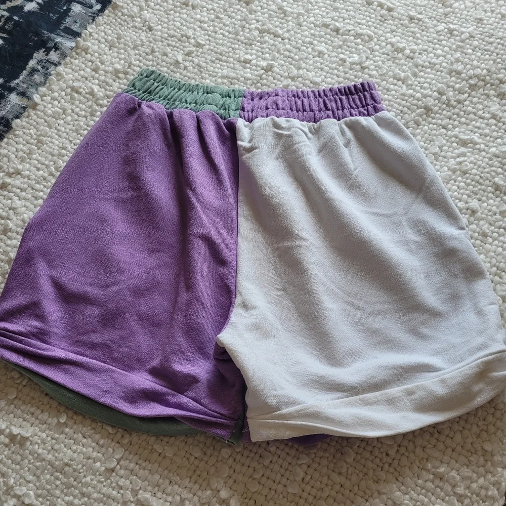 SHORTS - Picture 4 of 7